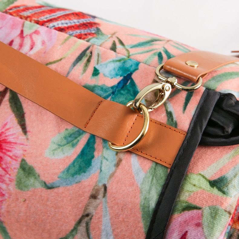 Thickened Moisture-Proof Mat - Camping Picnic Pad, Machine-Washable Beach Mat, Spring Outing Lawn Pad, Portable Mat